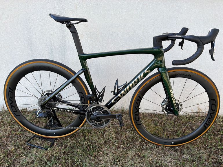 Used Specialized S-Works Tarmac SL7 - SRAM Red eTap AXS 2022 2022 Road & Gravel, Green — image 1 of 5