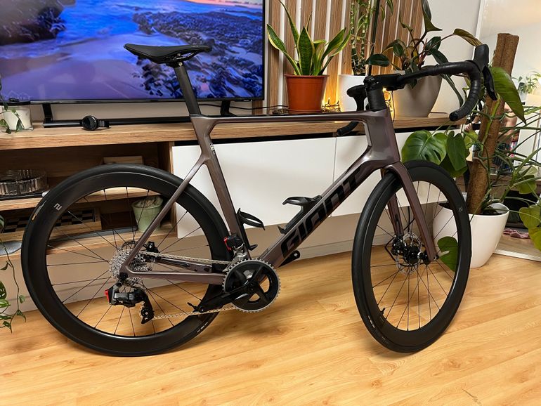 Used Giant Propel Advanced 1 2023 2023 Road & Gravel, Black — image 3 of 3