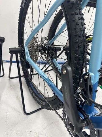 Used Stevens Applebee Shimano Deore 2023 Mountainbike, Blue — image 3 of 4