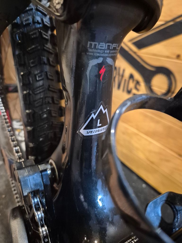 Used Specialiced Stumpjumper Carbonio 27,5 2015 Mountainbike — image 14 of 14