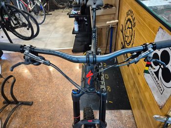 Used Specialiced Stumpjumper Carbonio 27,5 2015 Mountainbike — image 4 of 14