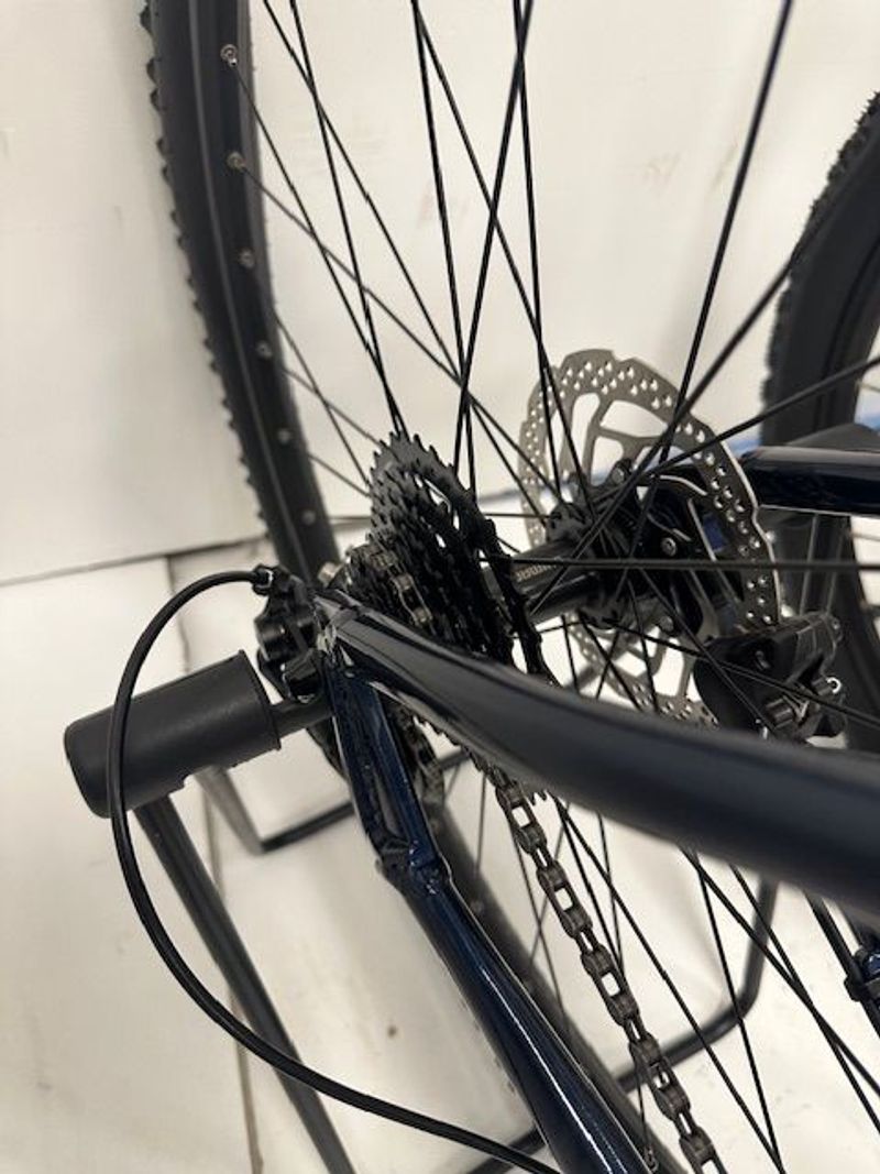 Używany Stevens Taniwha Shimano Alivio 2023 MTB