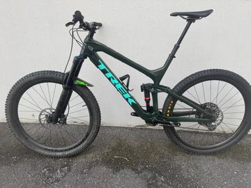 Used Trek Slash 9.8 2019 2019 Mountainbike, Green, 29 — image 5 of 9