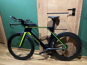 Używany Canyon Speedmax CF 8.0 Di2 2019 2019 Road & Gravel — zdjęcie 2 z 9