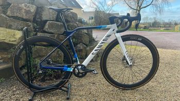 Canyon, Inflite CF SLX 9 TEAM 2024