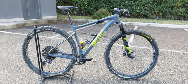 Used BMC Teamelite 01 THREE 2018 2018 Mountainbike, Light Gray, 29 — image 1 of 4