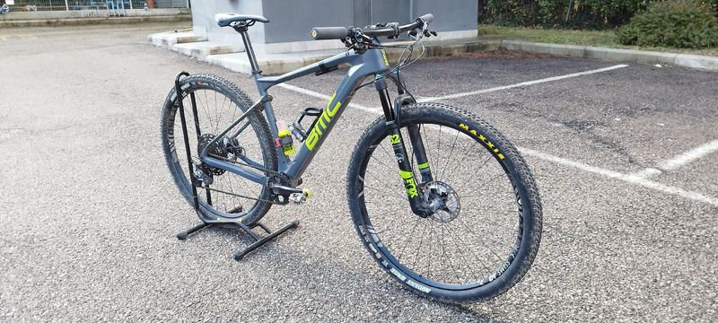 Used BMC Teamelite 01 THREE 2018 2018 Mountainbike, Light Gray, 29 — image 2 of 4