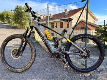 Brugt CUBE Stereo hybrid SRAM Red eTap AXS 2023 Mountainbike — billede 2 af 6