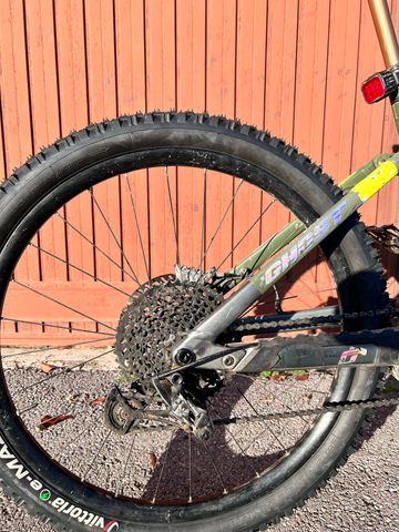Brugt CUBE Stereo hybrid SRAM Red eTap AXS 2023 Mountainbike — billede 3 af 6