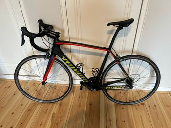 Used Specialized Tarmac Expert 2016 2016 Road & Gravel, Black — image 2 of 18