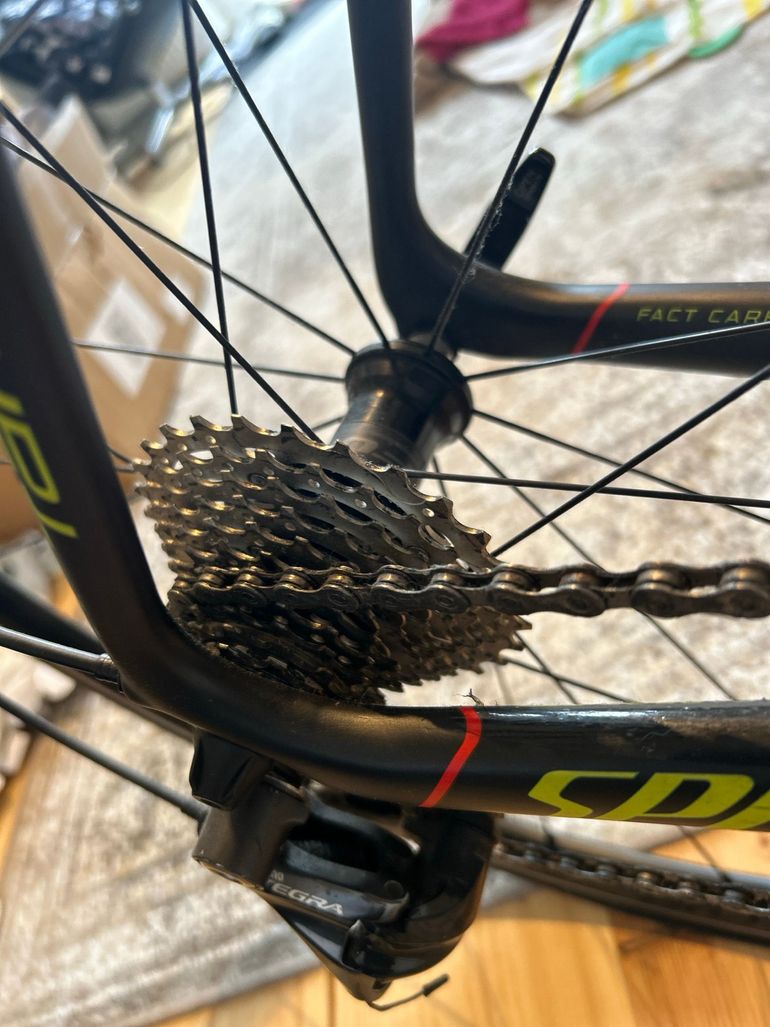 Used Specialized Tarmac Expert 2016 2016 Road & Gravel, Black — image 8 of 18