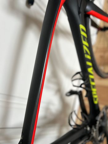Used Specialized Tarmac Expert 2016 2016 Road & Gravel, Black — image 16 of 18