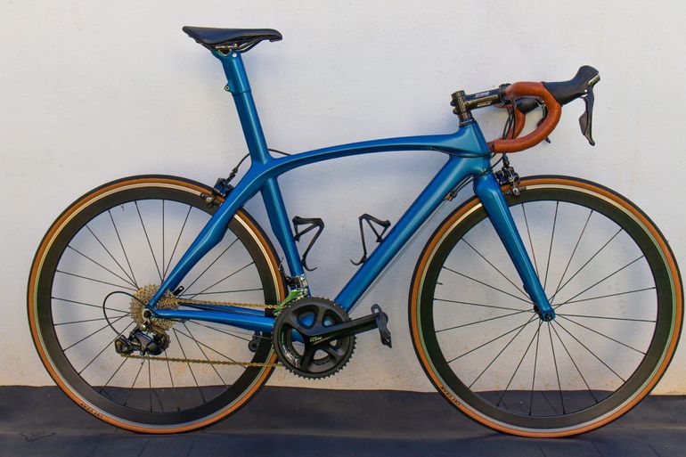 Used AeroRoad Road Carbon Elite 9 2020 Road & Gravel — image 1 of 4