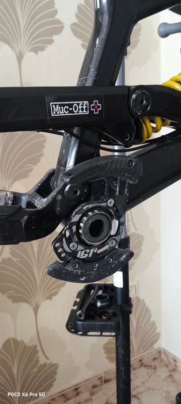 Used YT Industries Tues CF 2018 Mountainbike, Black — image 8 of 13