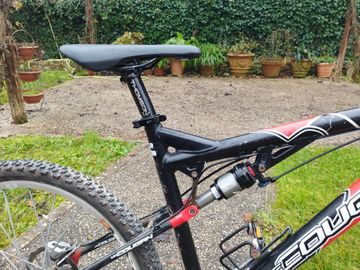 Used Lee Cougan Crossfire 2013 Mountainbike, Black — image 4 of 6