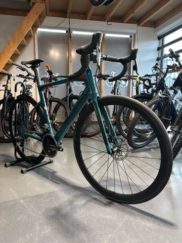 Used BMC Roadmachine X ONE 2023 2023 Road & Gravel, Green — image 1 of 7