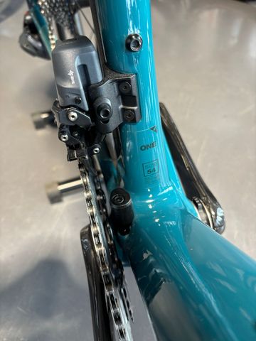 Used BMC Roadmachine X ONE 2023 2023 Road & Gravel, Green — image 3 of 7