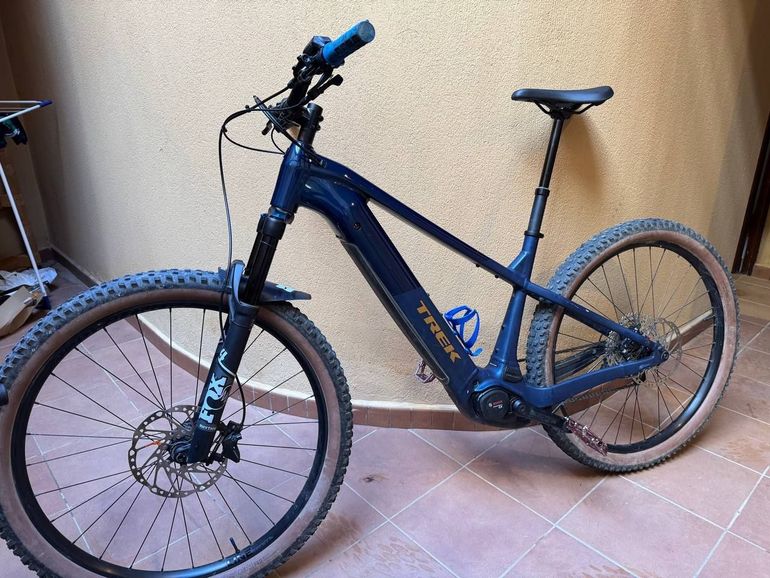 Used Trek Powerfly + 6 Gen 5 2025 2026 Mountainbike — image 2 of 22