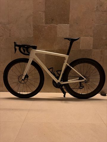 Używany Specialized S-Works Tarmac SL8 - Shimano Dura-Ace Di2 2024 2024 Road & Gravel