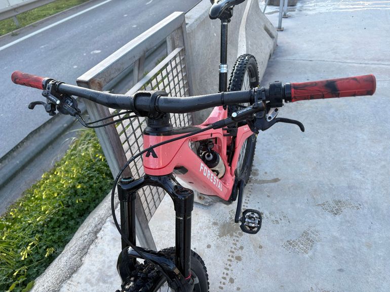 Used Forestal Siryon Neon 2023 2023 Mountainbike, Red, 29 — image 6 of 9