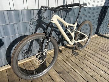 Specialized Stumpjumper SRAM X01 Eagle 2023 Mountainbike d'occasion — image 1 sur 4