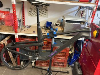 Canyon, Spectral Frameset