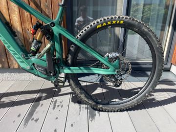 Brugt Pivot SHUTTLE LT SRAM X0 Eagle AXS (T-Type) 2024 Mountainbike — billede 13 af 19