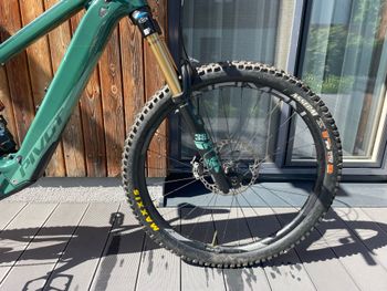 Used Pivot SHUTTLE LT SRAM X0 Eagle AXS (T-Type) 2024 Mountainbike, Green, 29 — image 19 of 19