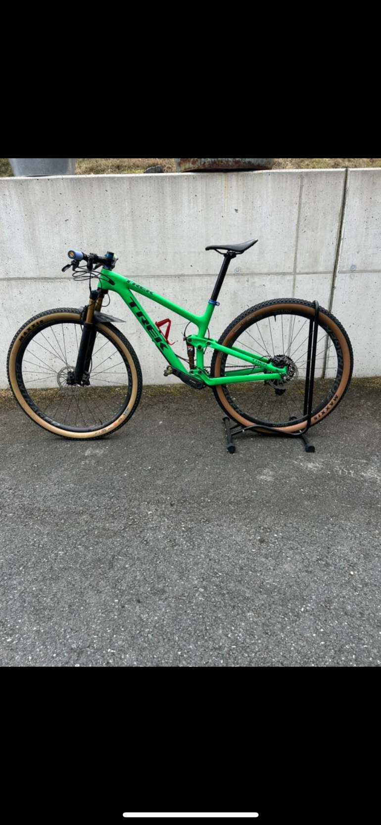 Used Trek Top Fuel 9.8 SL 2017 Mountainbike — image 12 of 18
