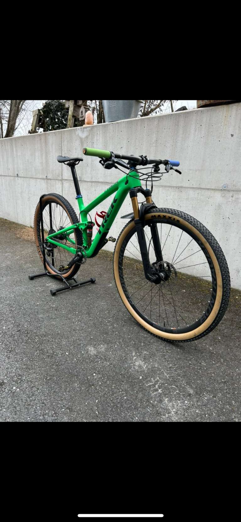 Used Trek Top Fuel 9.8 SL 2017 Mountainbike — image 9 of 18