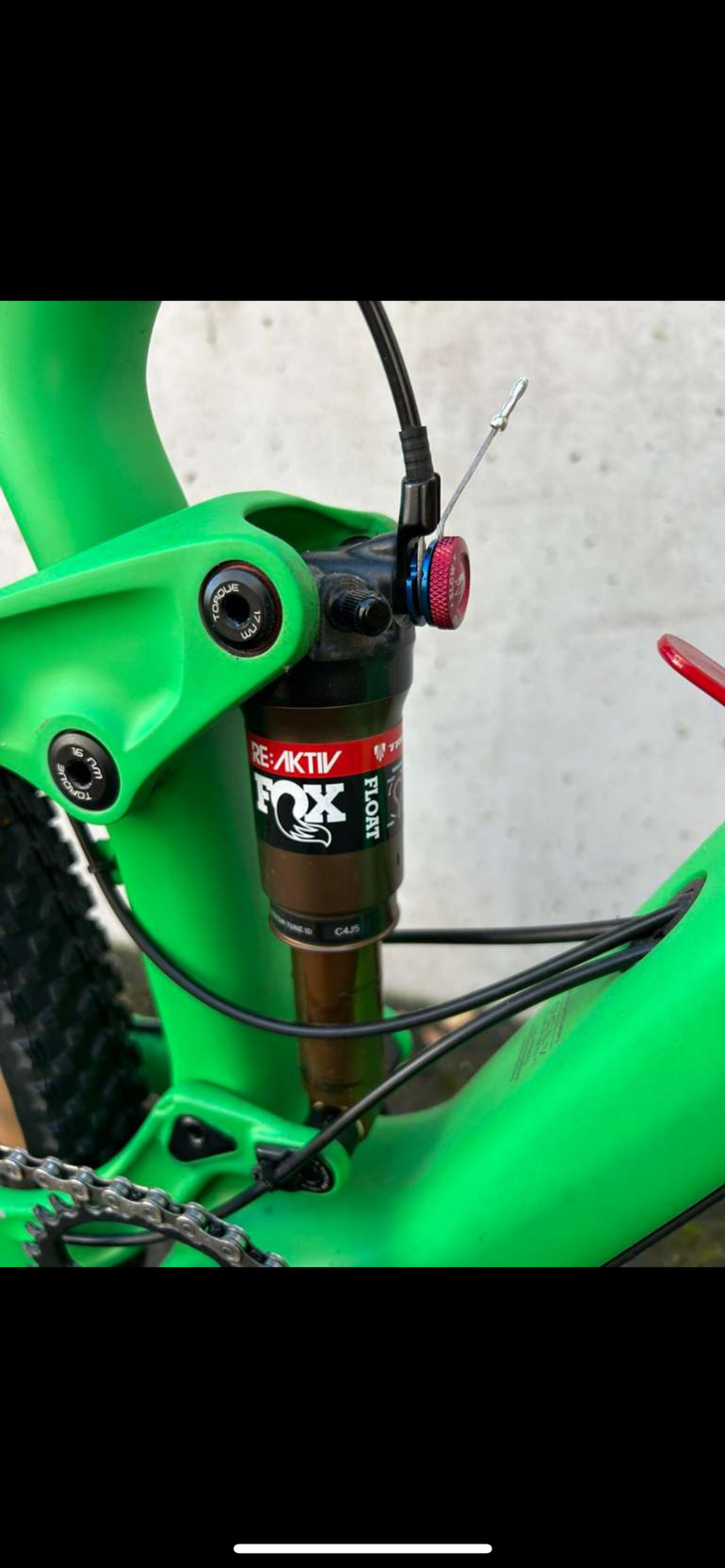 Used Trek Top Fuel 9.8 SL 2017 Mountainbike — image 13 of 18