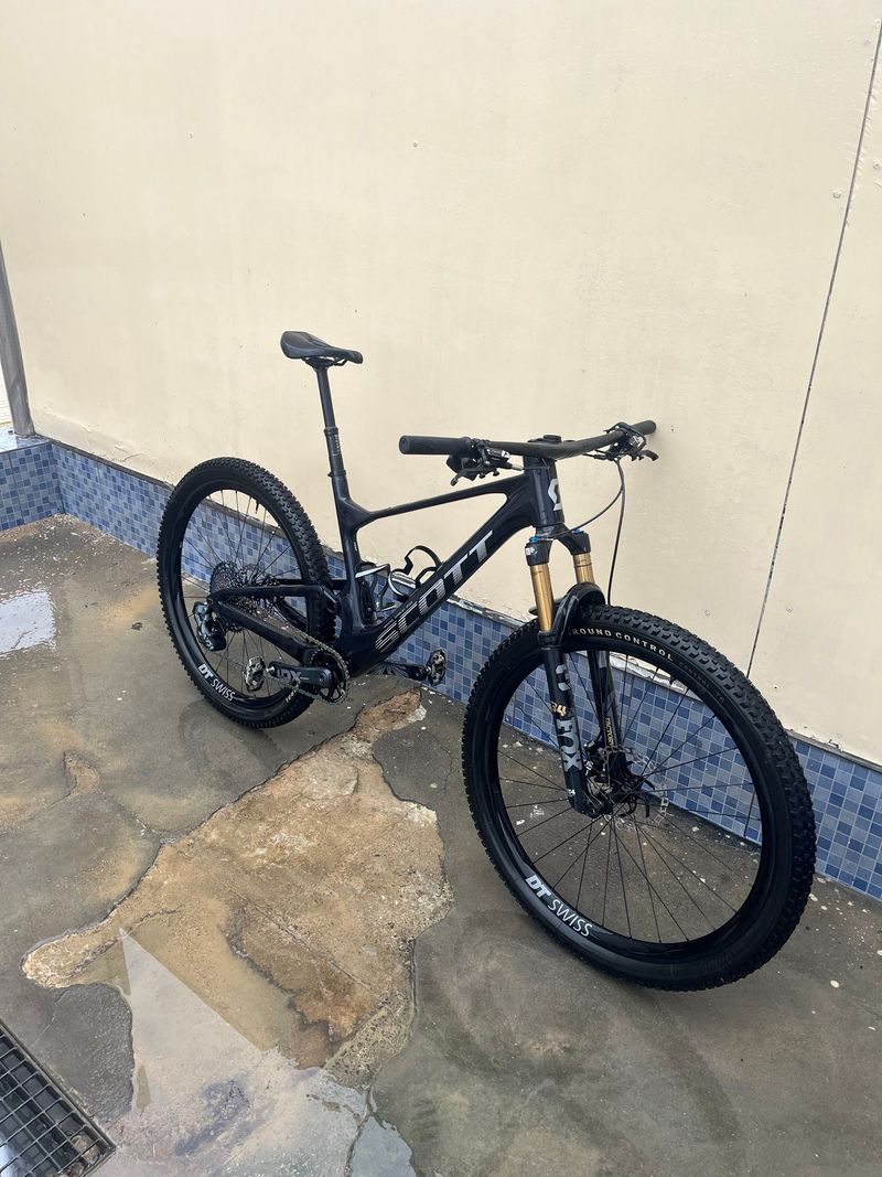 Gebrauchtes Scott Spark 2022 Mountainbike, Blau — Bild 1 von 11