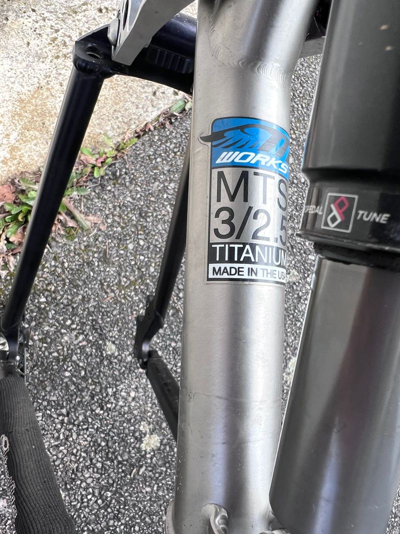 Used Merlin Works 4.0 Frameset 2006 Mountainbike, Light Gray — image 4 of 4