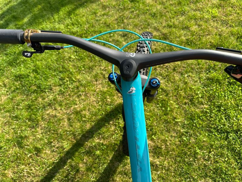 Yeti ARC Turq 2022 Mountainbike usato, Blu — immagine 3 di 12