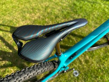 Yeti ARC Turq 2022 Mountainbike usato, Blu — immagine 4 di 12