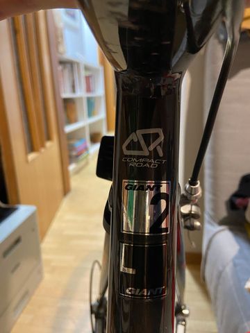 Used Giant Defy 2 2015 2015 Road & Gravel, White — image 8 of 13