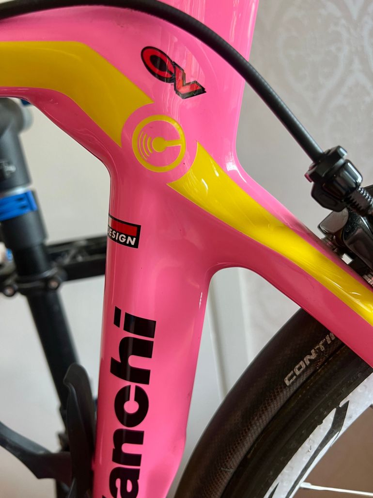 Used Bianchi Oltre Shimano Dura Ace Di2 2019 Road & Gravel — image 2 of 9