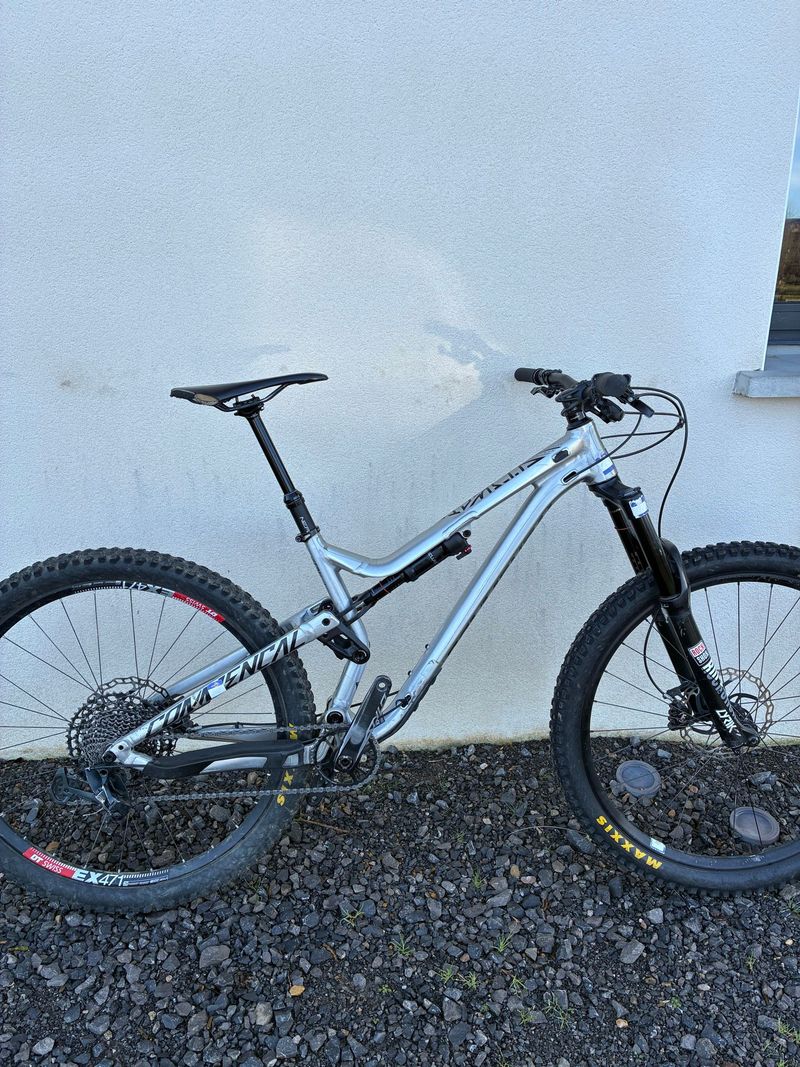 Used Commencal META AM 29 ESSENTIAL FOX 2019 2019 MTB