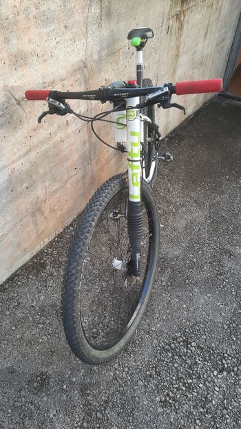 Used Cannondale Cannondale Flash Carbón 3 Del 2012 2012 Mountainbike — image 2 of 6