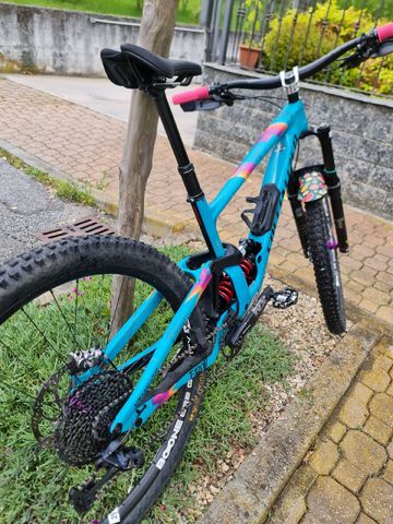 Used Specialized Enduro Comp 2021 2021 Mountainbike, Blue, 29 — image 2 of 8