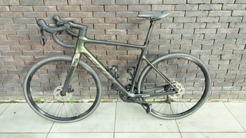 Used Scott Addict 30 2024 2024 Road & Gravel, Black — image 9 of 17