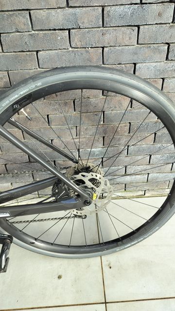Used Scott Addict 30 2024 2024 Road & Gravel, Black — image 12 of 17