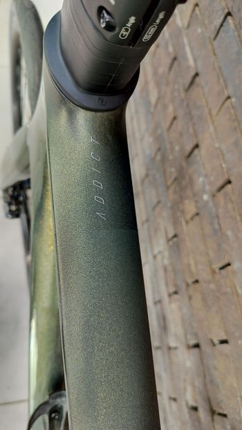 Used Scott Addict 30 2024 2024 Road & Gravel, Black — image 17 of 17