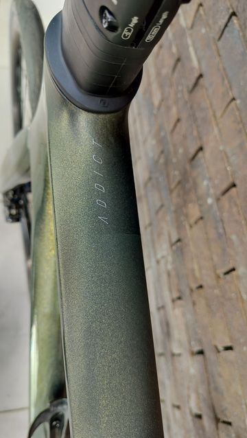 Used Scott Addict 30 2024 2024 Road & Gravel, Black — image 17 of 17