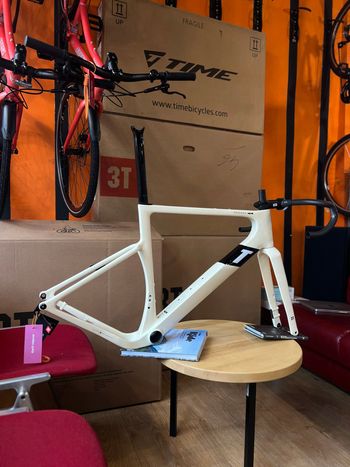 3T, RACEMAX INTEGRALE WPNT RIVAL E1 XPLR AXS 1X13 700c 2025 Frameset