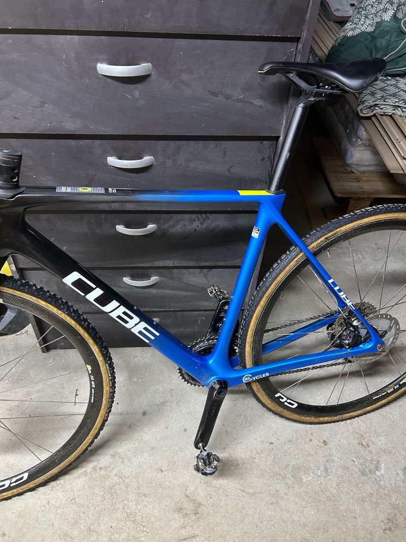 CUBE Cross Shimano Ultegra Di2 2025 Road & Gravel usato, Blu — immagine 6 di 11