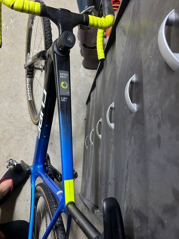 CUBE Cross Shimano Ultegra Di2 2025 Road & Gravel usato, Blu — immagine 10 di 11