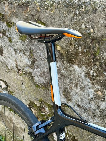 Used Giant TCR Advanced SL 1 2017 2017 Road & Gravel, Black — image 4 of 4