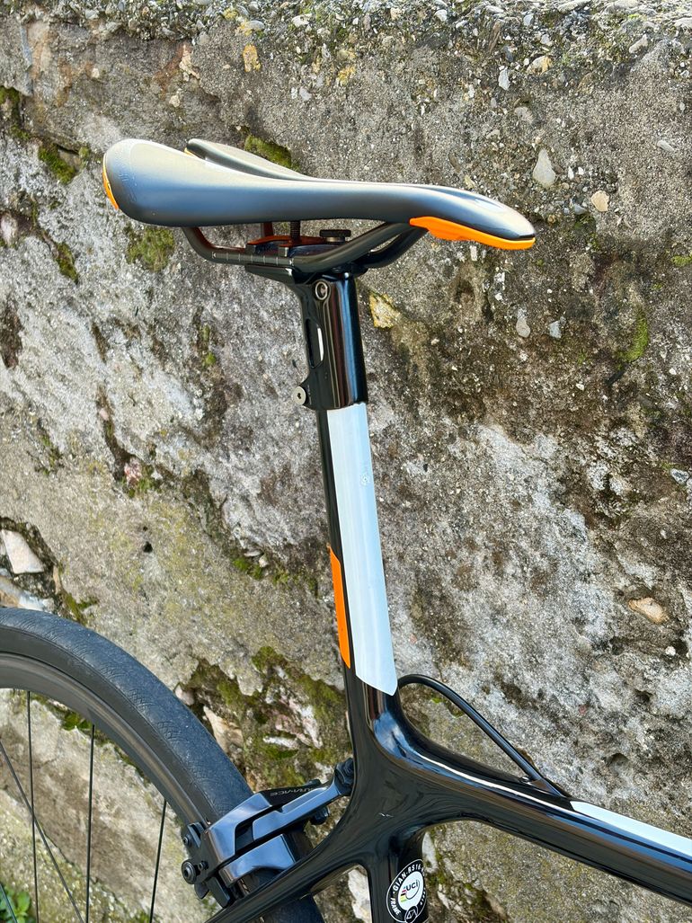 Used Giant TCR Advanced SL 1 2017 2017 Road & Gravel, Black — image 4 of 4