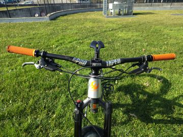 Used Pivot Firebird Frameset 2024 Mountainbike, Light Gray — image 5 of 13